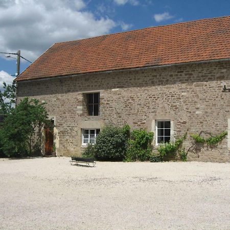 Gite Le Village Normier Exterior photo